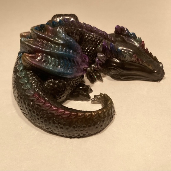 Resin Dragon - Picture 3 of 3